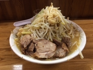 「ラーメン　大　ヤサイアブラ」@ラーメン二郎 赤羽店の写真