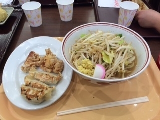 「タンメン大盛　餃子から揚げセット」@トナリ 越谷レイクタウン店の写真