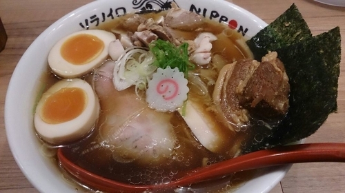 「特製江戸式中華そば 1100円」@ソラノイロ NIPPONの写真