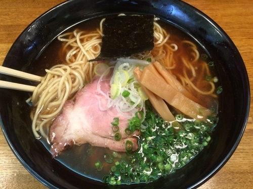 「醤油ラーメン（730円）」@青山清湯そば 青ノ樹の写真