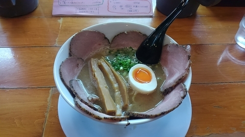 「こくまろ塩チャーシューメン」@俺のラーメンあっぱれ屋の写真