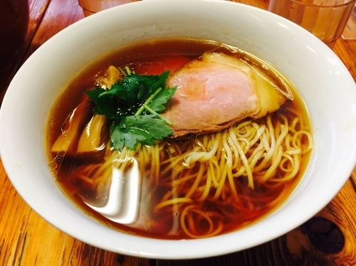 「醤油らぁ麺＋お肉ご飯」@飯田商店 湯河原本店の写真