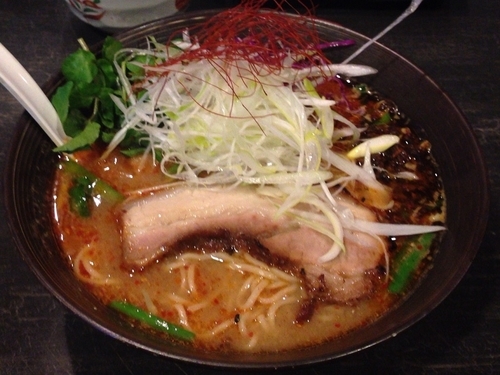 「味噌ラーメン＋ピリ辛(880円＋50円)」@麺や Bar 渦の写真