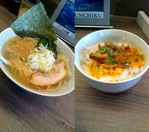 「海の塩 中華そば+肉味噌ご飯玉子のせ小(￥700+250)」@東大和ラーメン大冬樹Season2の写真