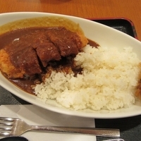 つくば美豚ロースカツカレー（８５０円）