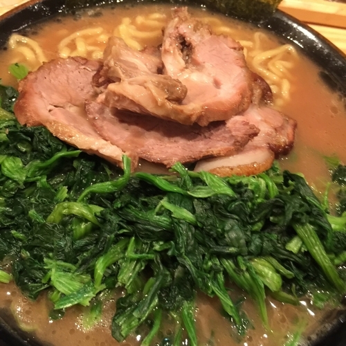 「ホウレンソウラーメン」@秋葉原ラーメン わいずの写真