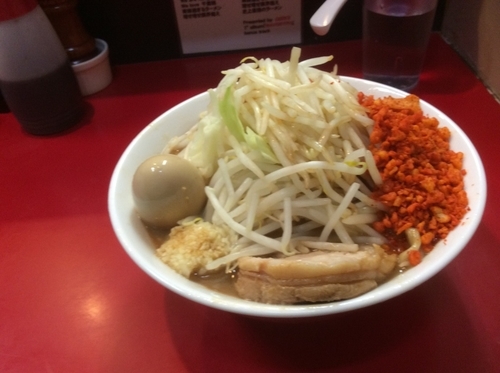 「味玉ラーメン ニンニク  辛揚げ」@千里眼の写真