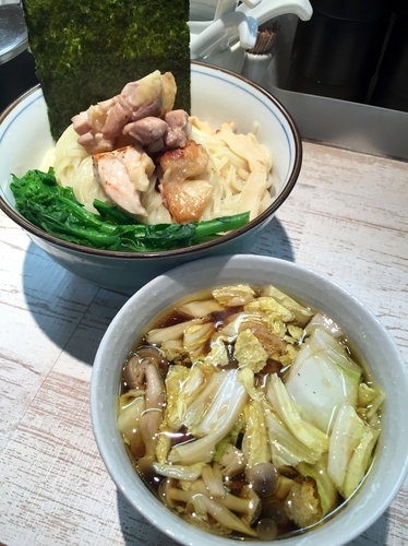 「【気まぐれ限定】天草大王と白菜の淡麗つけそば(大)￥1100」@中華そば 四つ葉の写真