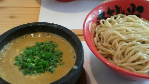 「雲丹のつけめん　980円」@活龍 海老蟹専門 甲殻堂の写真