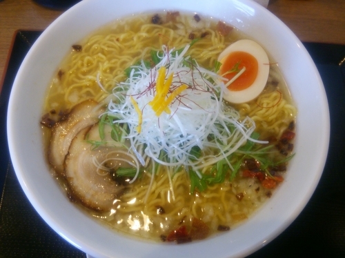 「塩らーめん＋大盛り」@忠治食堂の写真