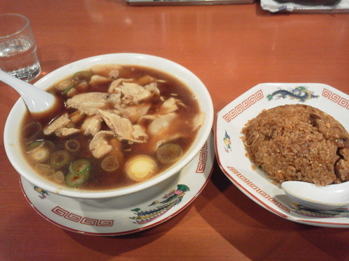 「中華そば＋半チャーハンセット 1000円」@末廣ラーメン本舗 高田馬場分店の写真