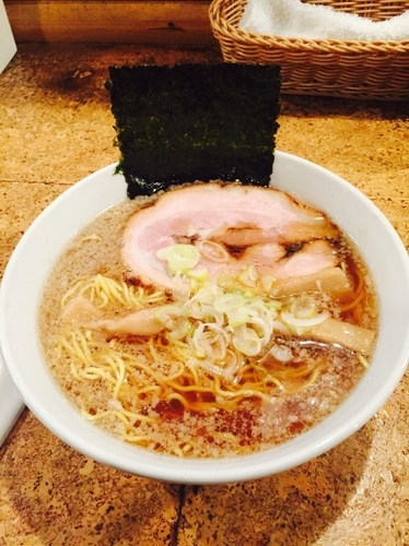 「醤油ラーメン(中間)」@きくちひろきの写真