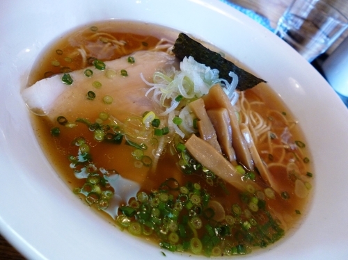 「魚出汁（醤油）」@青山清湯そば 青ノ樹の写真