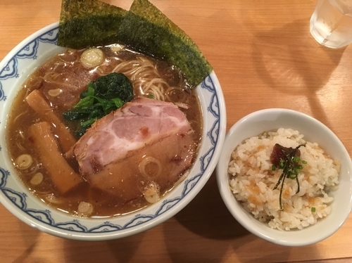 「らーめん600円、大根みそ漬けちゃーはん0円（2月末までこの価格」@らーめん なるみやの写真