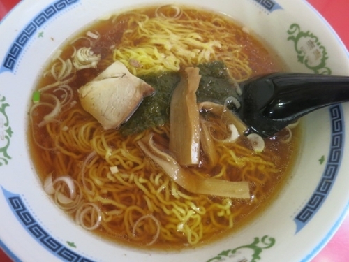 「ラーメン　　430円」@伊峡の写真