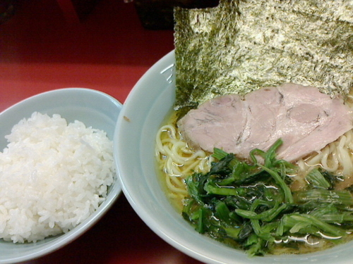 「ラーメン」@横浜家系ラーメン 武蔵家 千歳烏山店の写真