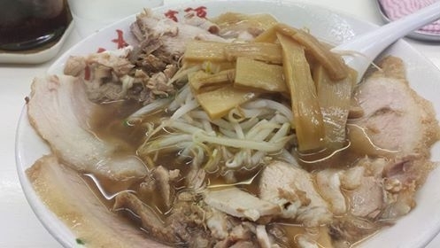 「特製ラーメン」@ラーメン 萬福 京都駅前店の写真