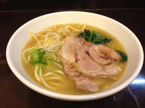 「塩ラーメン」@らーめん紬麦の写真