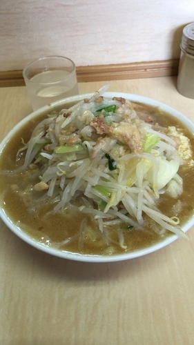 「小豚（ニンニク➕脂多め）」@ラーメン二郎 京成大久保店の写真