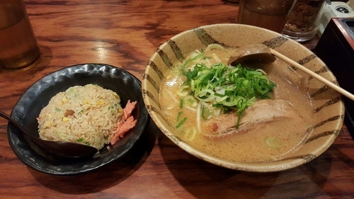 「チャーハン＆餃子定食」@北海道らぁめん 伝丸 我孫子店の写真