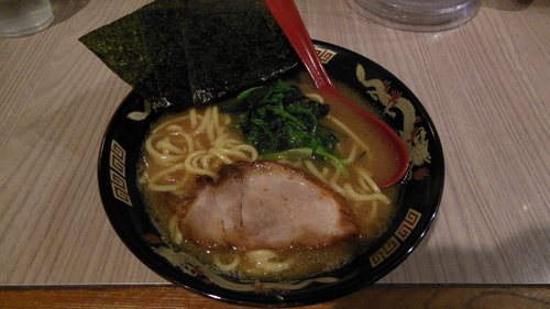 「豚骨醤油」@横浜家系ラーメン ばりき家の写真