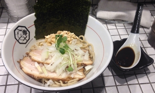 「チョコレート油そば(限定)800円」@81番の写真