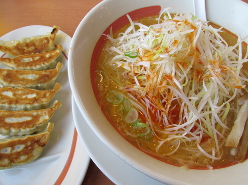 「ねぎらーめんギョーザセット　「712円」」@幸楽苑 武里店の写真