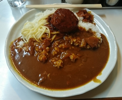 「ハンバーグカレー 930円」@キッチンアオキの写真