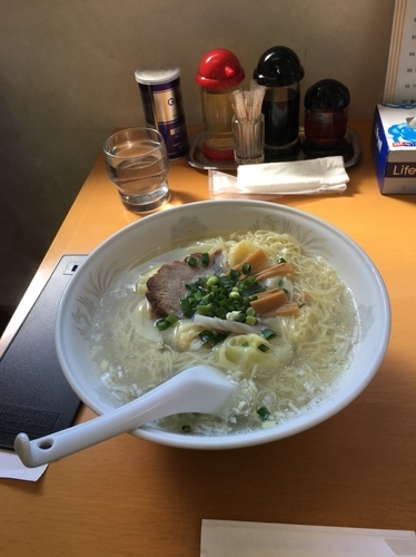 「海老ワンタンメン」@中華 萬福の写真