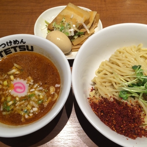 「特製辛つけ（1200円）チャーシュー丼（280円）」@つけめんTETSU ラクーア店の写真