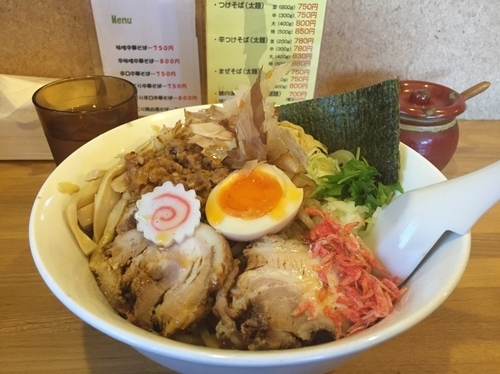 「まぜそば 中」@らー麺Chopの写真