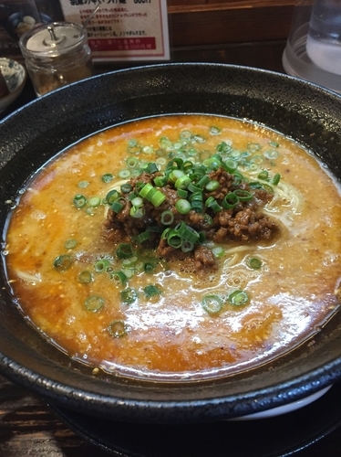 「本気の担々麺 800円」@らーめん 本竈の写真