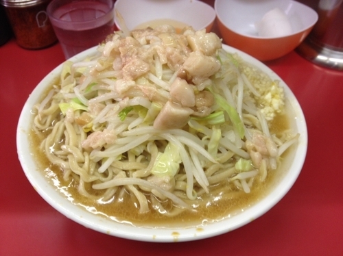 「大ラーメン（ニンニク、アブラ）生卵×2」@ラーメン二郎 桜台駅前店の写真