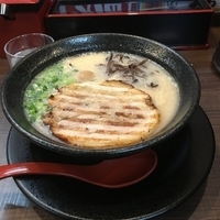 鬼炊き豚骨ラーメン