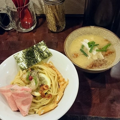 「牡蠣の味噌つけ麺【創作昼夜20食】」@麺や 庄のの写真