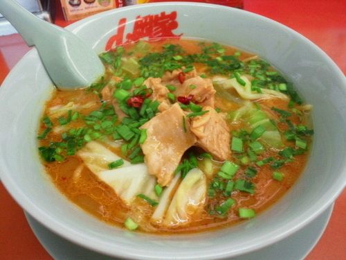 「極美味もつ味噌ラーメン 860円」@ラーメン山岡家 福島矢野目店の写真