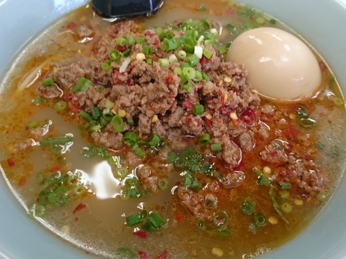 「限定  牛骨辛挽肉ラーメン(小ごはん付き)」@ラーメン 樂只の写真