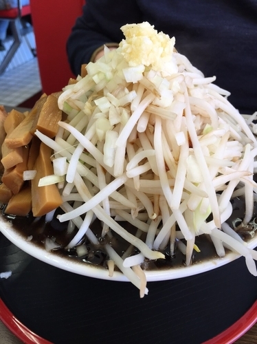 「黒マー油 メンマトッピング」@麺屋 元の写真