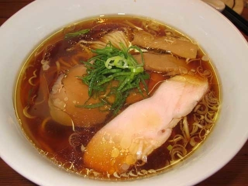 「醤油ラーメン　750円」@ラーメン屋 トイ・ボックスの写真