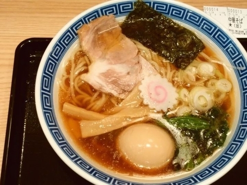 「中華そば＋半熟味玉」@舎鈴 大島駅前店の写真