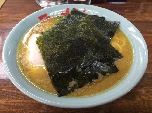 「ラーメン中盛り、多め濃いめ」@近藤家 本店の写真