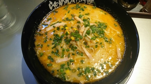 「黄金の味噌らーめん+スライスゆでタマゴ」@らあめん花月嵐 成増店の写真