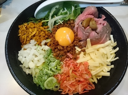 「【限定】ローストビーフカレー油そば ￥880」@麺屋 扇 SENの写真