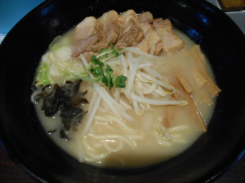 「特製角煮チャーシュー麺塩(830円)」@らーめん 玉彦の写真