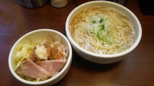 「らーめん（スタベジ）」@麺処 一笑の写真