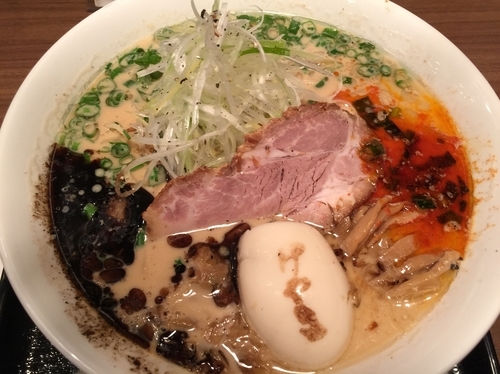 「限定鳥白湯拉麺」@けやき 新千歳空港店の写真