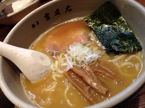 「らーめん」@麺屋吉左右の写真