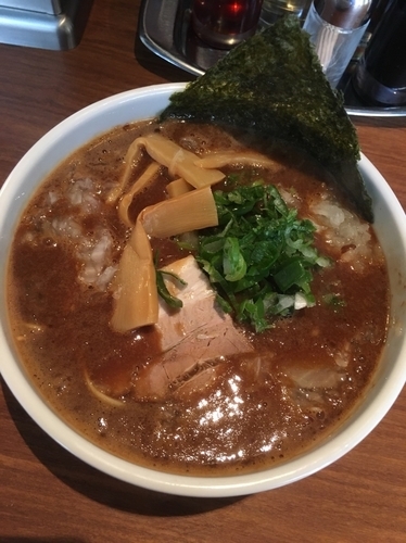 「超濃厚ラーメン黒丸750円」@RAMEN マッハの写真