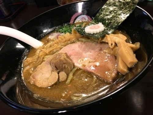 「鯛焼き干中華そば」@おおぜき中華そば店 早稲田店の写真