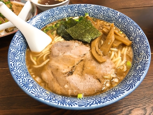 「大門ラーメン(こってり)+大門焼豚丼／￥680+350」@ちょっと美味しい中華食堂 大門の写真